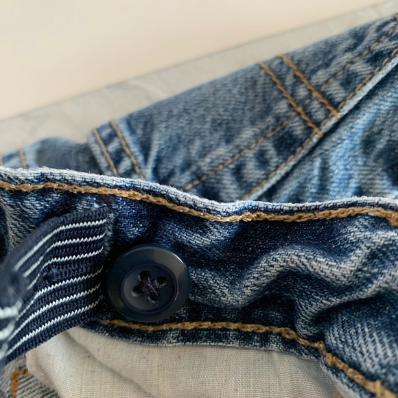 Oshkosh size 5R straight blue jeans. Waist size adjustable. Good condition. - Picture 7 of 14